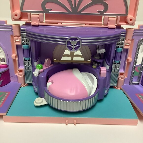 Vintage Polly Pocket Dream Builders Master Bedroom with Doll & Dog Figures 1999 - Picture 8 of 16